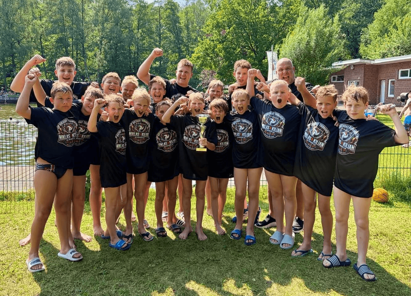Bild zu U12 krönt starke Saison mit dem Titel der Nord-West-Liga